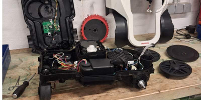 Entretien robot tondeuse